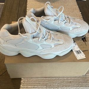 New Yeezy 500 Super comfortable!!